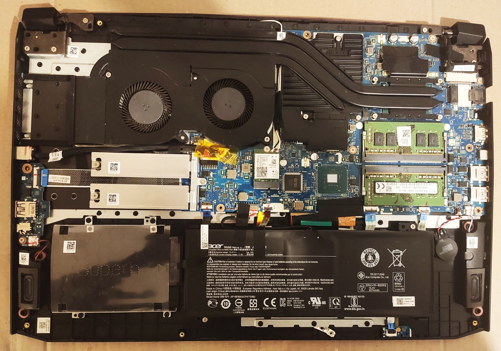How to replace and fix Acer Aspire Nitro AN517-51 AN517-52 AN517-53 AN517-54 AN517-41 N20C2 LCD Rear Top Lid Back Cover A case (acer AN517-51 1)